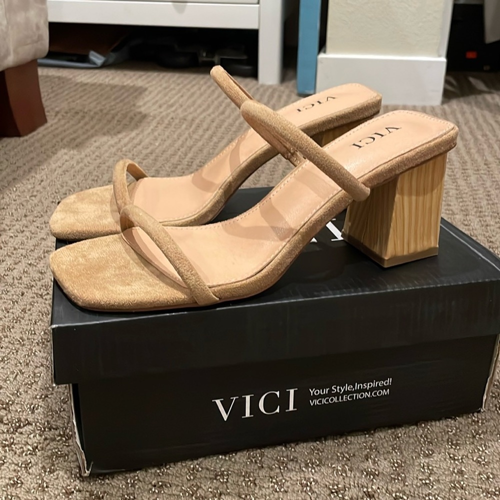 Vici Tori Square Toe Heel Sandal